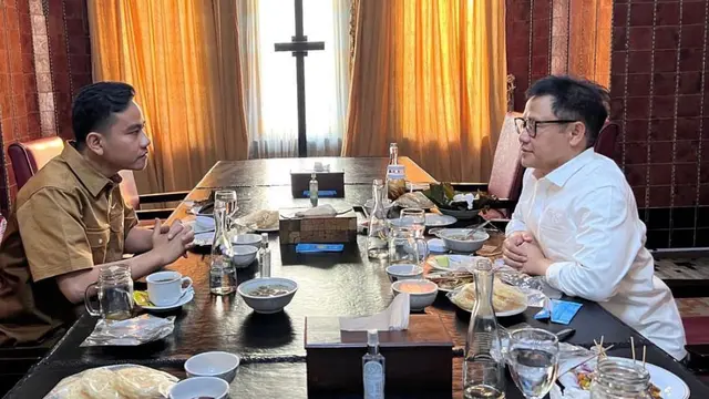 Ketua Umum PKB Muhaimin Iskandar atau akrab disapa Cak Imin melakukan pertemuan tertutup dengan Wali Kota Solo Gibran Rakabuming Raka,