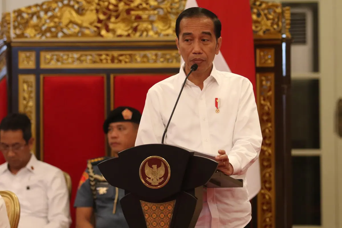 Jokowi Pimpin Sidang Kabinet