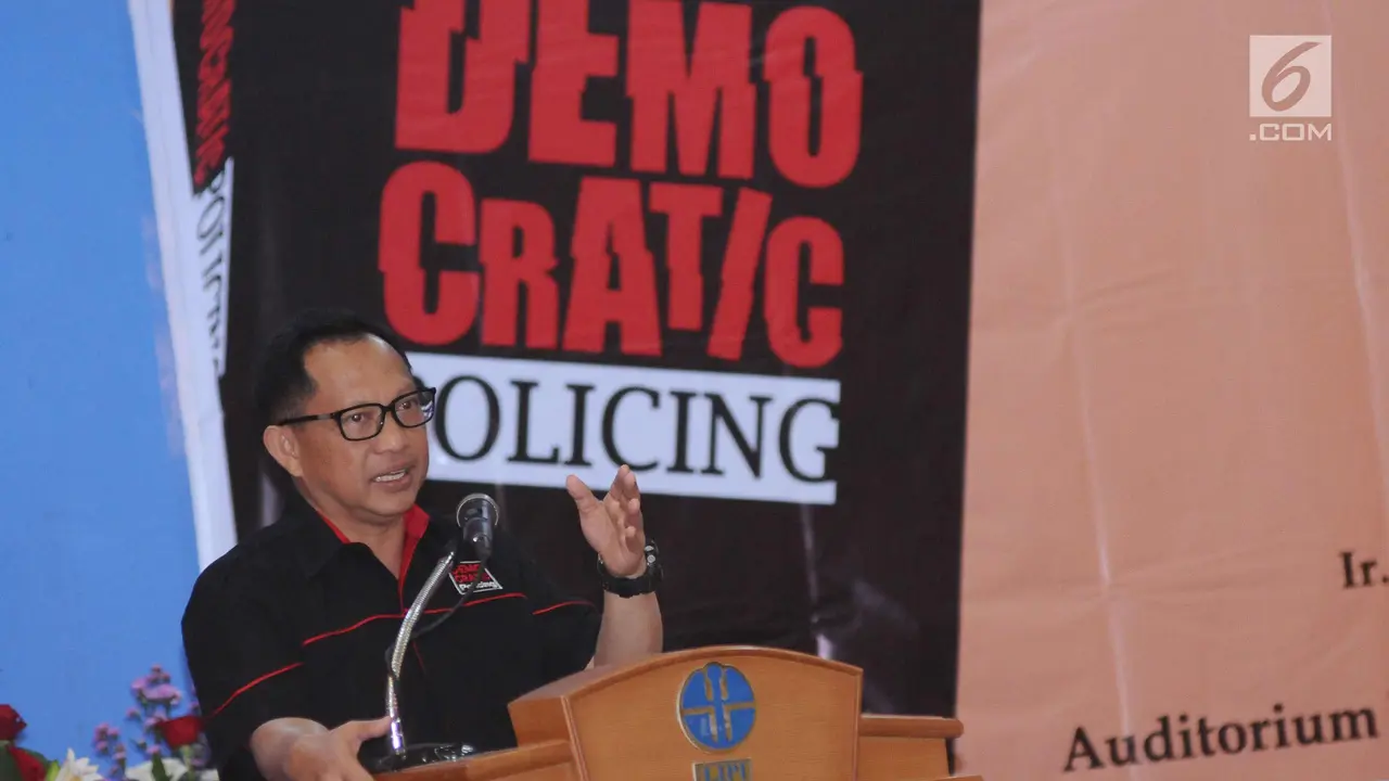 Kapolri Luncurkan Buku Democratic Policing