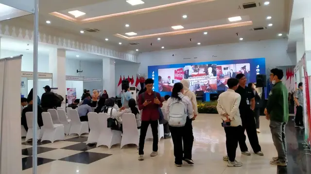 Sejak COVID-19 Tak Punya Pekerjaan Tetap, Simak Berbagai Keluh Kesah Pelamar di Job Fair 2026