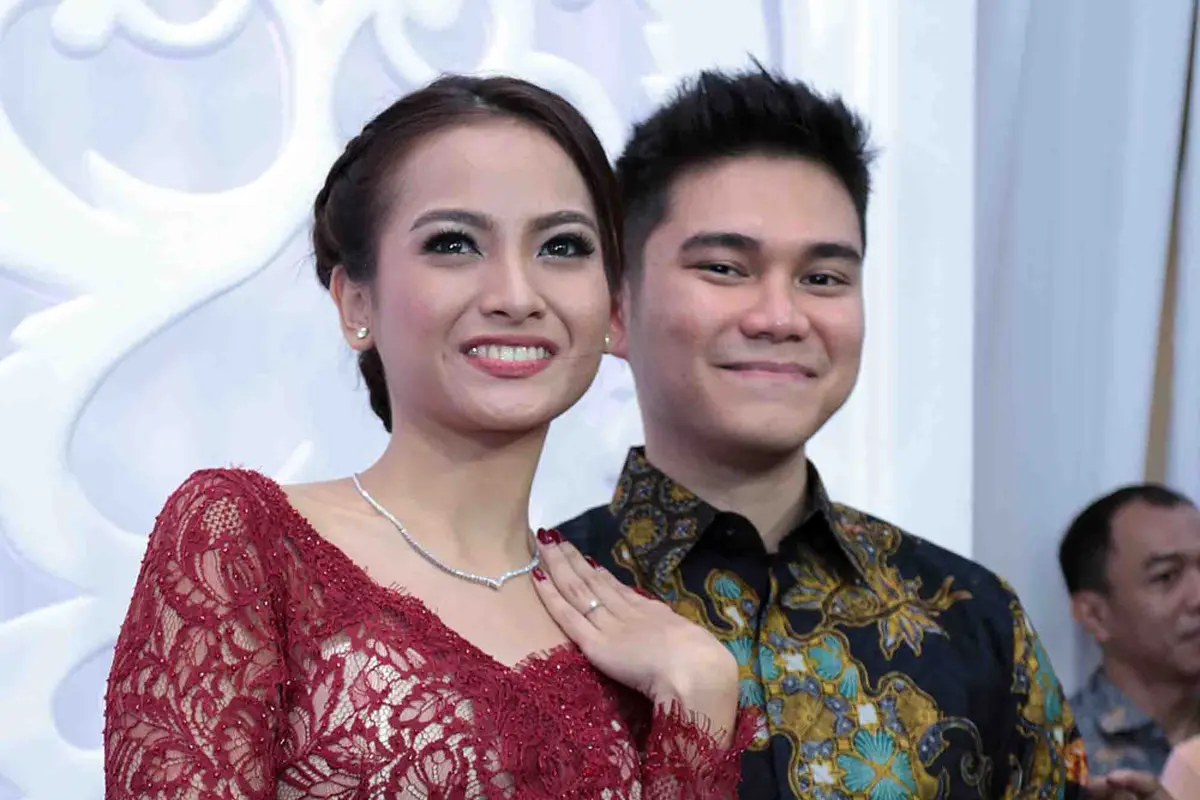 [Bintang] Acha Septriasa dan Vicky Kharisma
