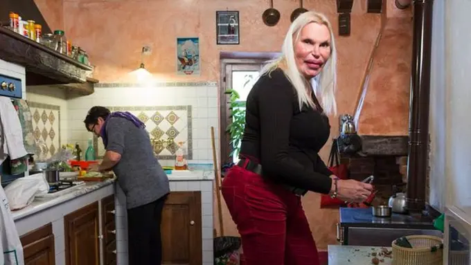 Istri Mendukung, Pria Ini Ingin Jadi Transgender yang Sempurna