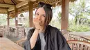 Rangkaian momen kebersamaan Stefan dengan wanita berparas bule itu diunggahnya pada malam tahun baru 2023. Video itu pun ramai jadi sorotan netizen. Mereka juga memuji penampilan Ria yang selalu stylish. Diketahui, Ria Andrews merupakan YouTuber dan travel blogger. (Liputan6.com/IG/@ria.travelwithmeri)