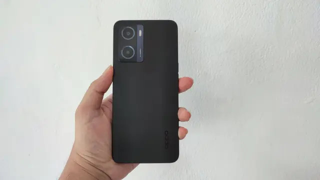 Oppo A57 (Liputan6.com/Giovani Dio Prasasti)
