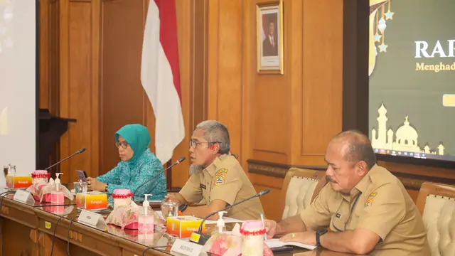 Antisipasi 17,9 Juta Pemudik, Pemprov Jateng Percepat Perbaikan Jalan Menjelang Lebaran 2025