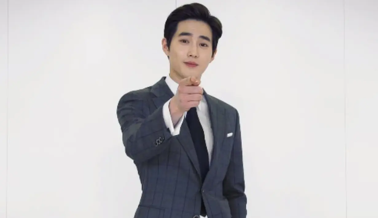 Bahkan pemilik nama Kim Junmyeon ini mengaku sebagai murid yang baik. "Kurasa aku bukan tipe murid yang suka bikin onar. Bahkan di masa remajaku, aku tidak pernah bikin masalah," ujarnya. (Foto: Soompi.com)