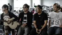 Band Radja saat tampil di kantor Liputan6.com di SCTV Tower, Jakarta (2/27). (Liputan6.com/Faizal Fanani)