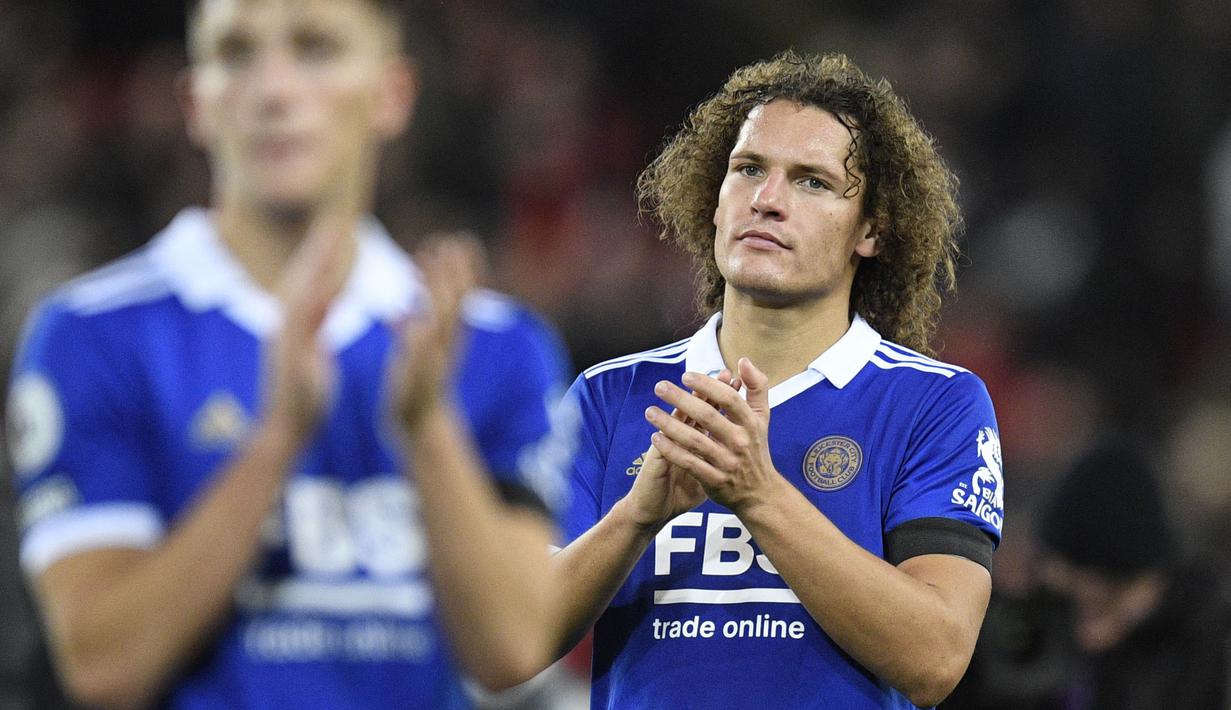 Sementara itu, Wout Faes bersama Leicester menempati posisi ke-17 klasemen Liga Inggris 2022/2023 dengan raihan 17 poin. (AFP/Oli Scarff)