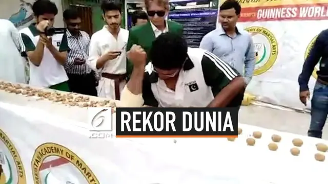 Pria bernama Rashid Naseem berhasil memecahkan rekor baru. Ia  mampu menghancurkan 229 kenari dengan menggunakan sikunya.