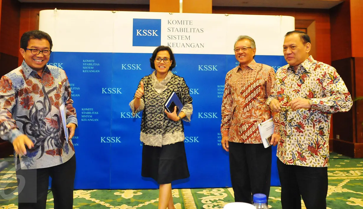 (ki-ka) Ketua OJK Muliaman D Hadad, Menkeu Sri Mulyani, Gubernur BI Agus Martowardojo dan Ketua Dewan Komisioner LPS Halim Alamsyah usai rilis stabilitas keuangan Indonesia, Jakarta, (3/2). (Liputan6.com/Angga Yuniar)