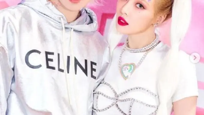 HyunA - DAWN (Foto: Instagram/@hyunah_aa)