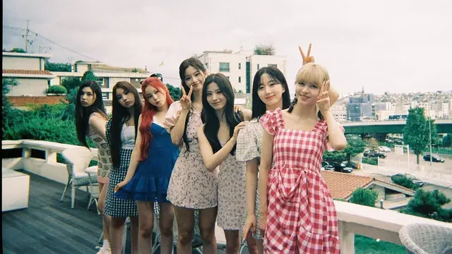 Momen Kebersamaan Jinni dengan Member NMIXX, Hengkang dari Grup dan JYP Entertainment