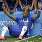 TERAKHIR - Didier Drogba telah melakoni laga terakhirnya bersama Chelsea di musim ini. Mantan penyerang timnas Pantai Gading tersebut memutuskan untuk tak memperpanjang kontraknya bersama The Blues. (AP Photo/Matt Dunham)