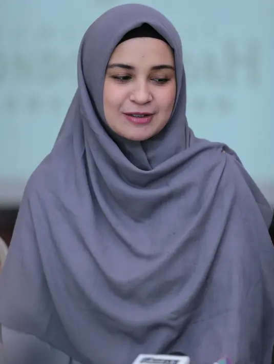 Pemeran Fitri dalam sinetron Cinta Fitri itu mengaku merasakan lebih sakit dari dua anak sebelumnya. Pengalamannya membuat ia lebih tenang jelang proses persalinan. (Adrian Putra/Bintang.com)