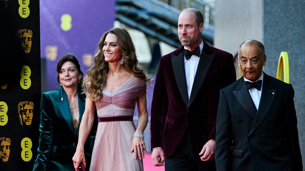 Kate Middleton dan Pangeran William Kembali ke BAFTA, Terlihat Stres dan Tegang di Karpet Merah