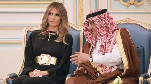Ikut Gaya Michelle Obama, Melania Tak Gunakan Hijab di Arab Saudi