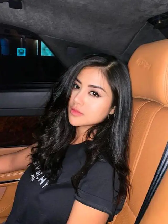 Tania Ayu