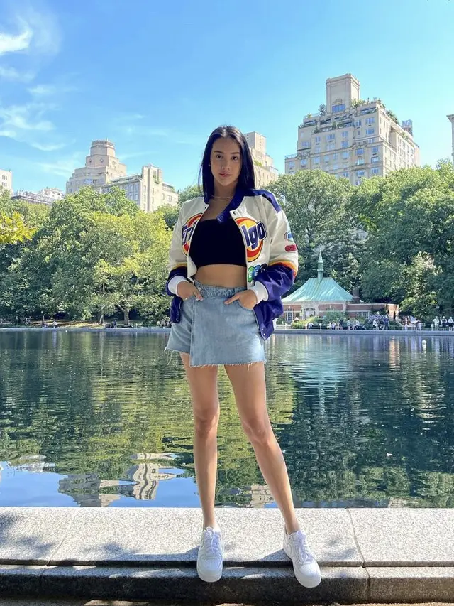 Gaya Anya Geraldine di Amerika Serikat, credit: @anyageraldine