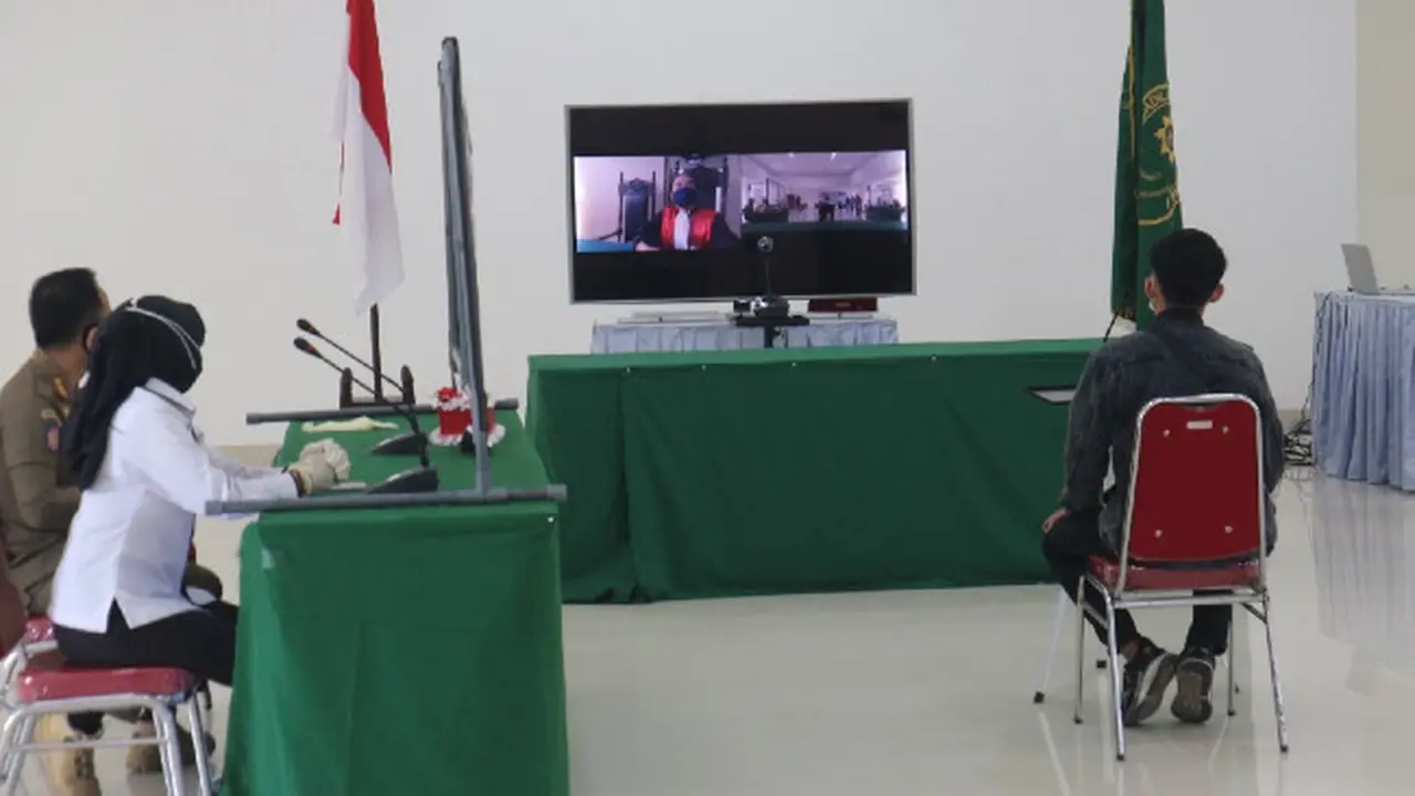 Keluhan PKL di Malang Kena Denda Karena Langgar Aturan PPKM Darurat