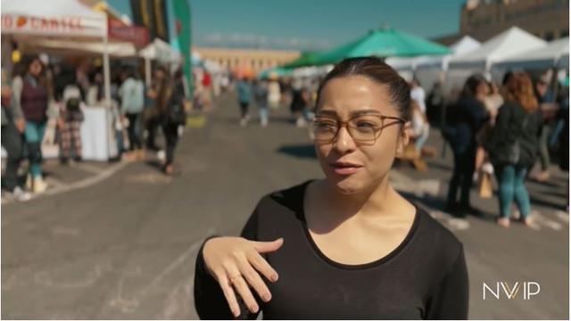 7 Potret Nikita Willy dan Indra Priawan Berburu Kuliner di Amerika, Tampil Simpel