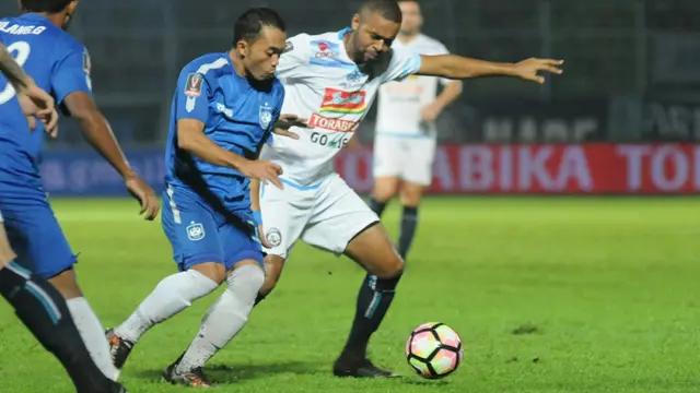 Arema Vs PSIS