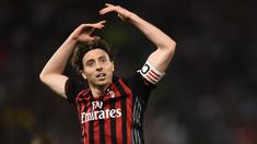 AC Milan merupakan salah satu klub terbaik di Eropa yang menjadi destinasi para pemain top Eropa untuk bermain di dalamnya. Bahkan terdapat beberapa pemain top Eropa yang memilih menutup karier sepak bolanya sebagai pemain bersama Rossoneri karena memiliki kebanggaan telah menjadi bagian dari klub asal kota Milan tersebut. Seperti 5 pemain top Eropa berikut yang akhirnya pensiun bersama AC Milan. (AFP/Filippo Monteforte)