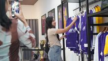 Persik Store akan memanjakan Persikmania dan konsumen setia dengan koleksi jersey resmi dan berbagai fasilitas lainnya. (Bola.com/Gatot Sumitro)