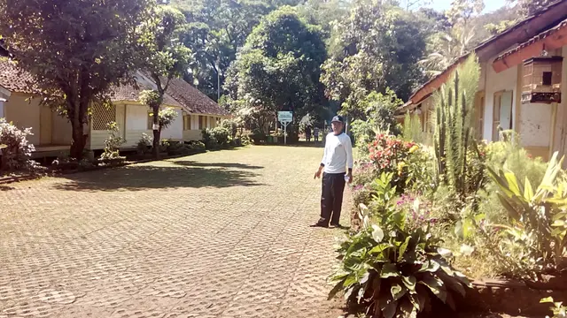 Pelajaran Toleransi Muslim dan Hindu di Candi Cangkuang