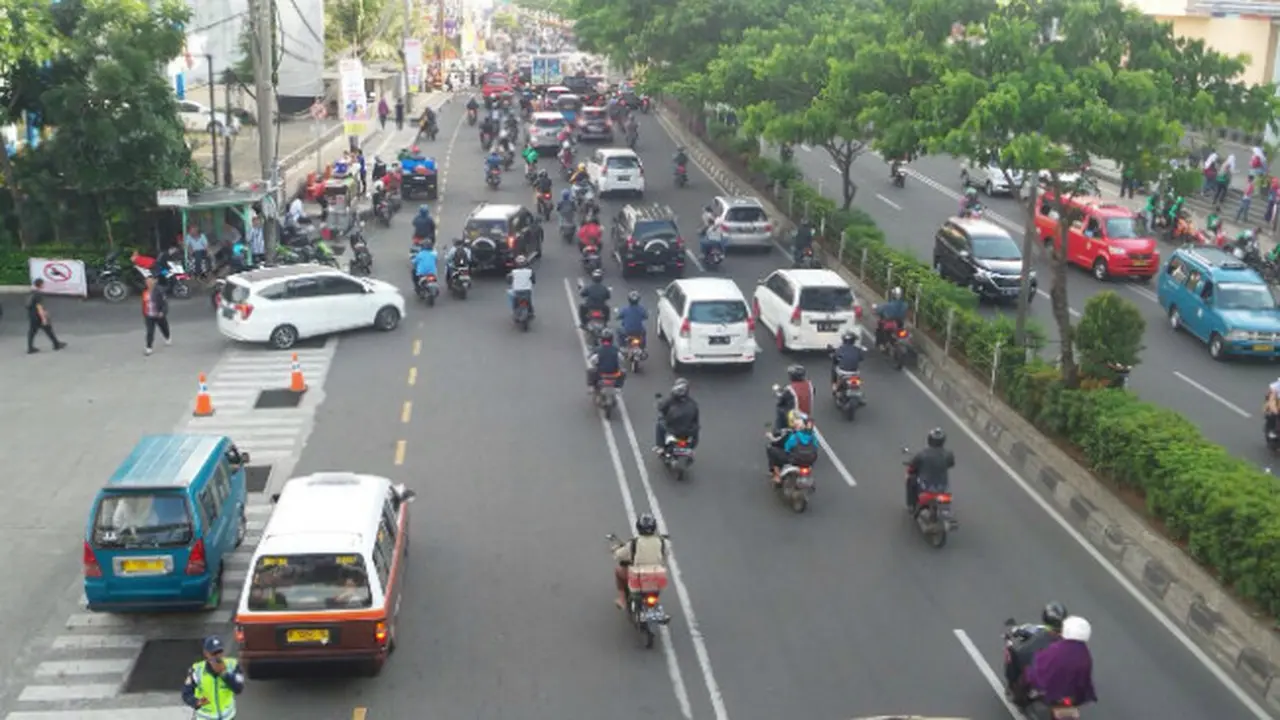 Contra flow di depok pada sore hari sifatnya situasional.