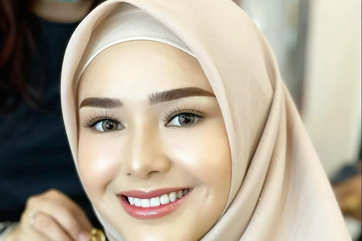 6 Pemotretan Terbaru Amanda Manopo dengan Hijab, Tampil Anggun Pakai Gamis