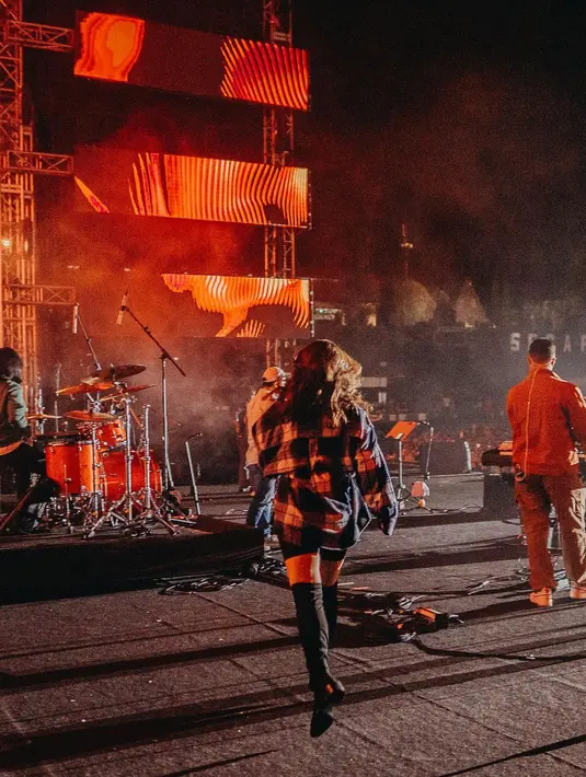 Sherina Munaf manggung lagi [Instagram/sherinasinna]