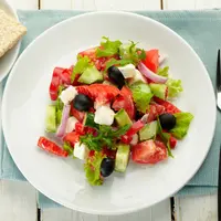 Ilustrasi salad sayur sederhana./Copyright shutterstock.com/g/shyshak17