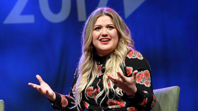 [Bintang] Kelly Clarkson