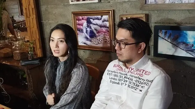 Della Puspita dan  Arman Wosi. (M. Altaf Jauhar)