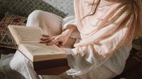 Ilustrasi Membaca Kita Suci Al-Qur'an Credit: shutterstock.com