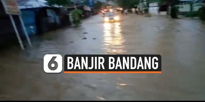 VIDEO: Diterjang Banjir Bandang, Belasan Rumah di Lombok Barat Roboh
