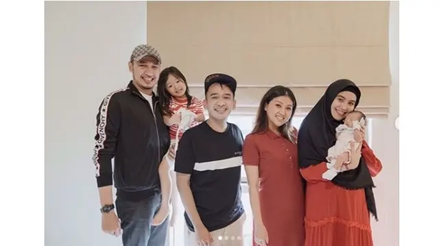 5 Potret Terbaru Sarwendah Usai Melahirkan, Sudah Langsing Lagi