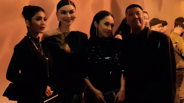 Pesona Dinda Kirana dalam balutan gaun elegan. (credit:instagram.com/dindakirana.s)