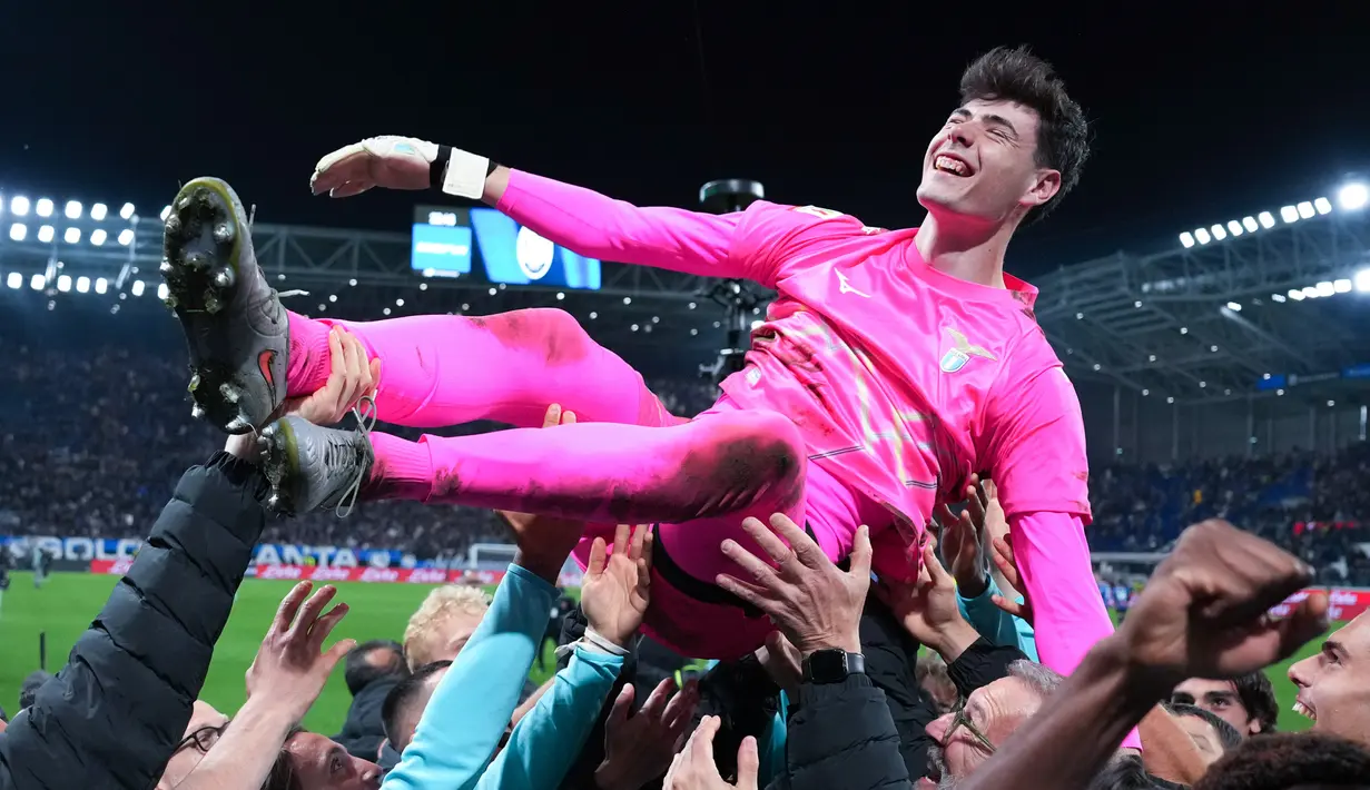 Lazio memastikan satu tempat di final Coppa Italia 2025/2026 setelah melewati laga penuh drama melawan Atalanta, Kamis (23/4/2026) dini hari WIB. Bertanding di New Balance Arena, Biancocelesti akhirnya keluar sebagai pemenang lewat adu penalti. (Spada/LaPresse via AP)