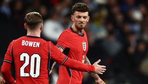 Bek Timnas Inggris, Ben White, mencetak satu gol saat timnya bermain imbang 1-1 kontra Uruguay pada laga uji coba di Stadion Wembley, London, Sabtu (28/03/2026) dini hari WIB. (AFP/Henry NICHOLLS)
