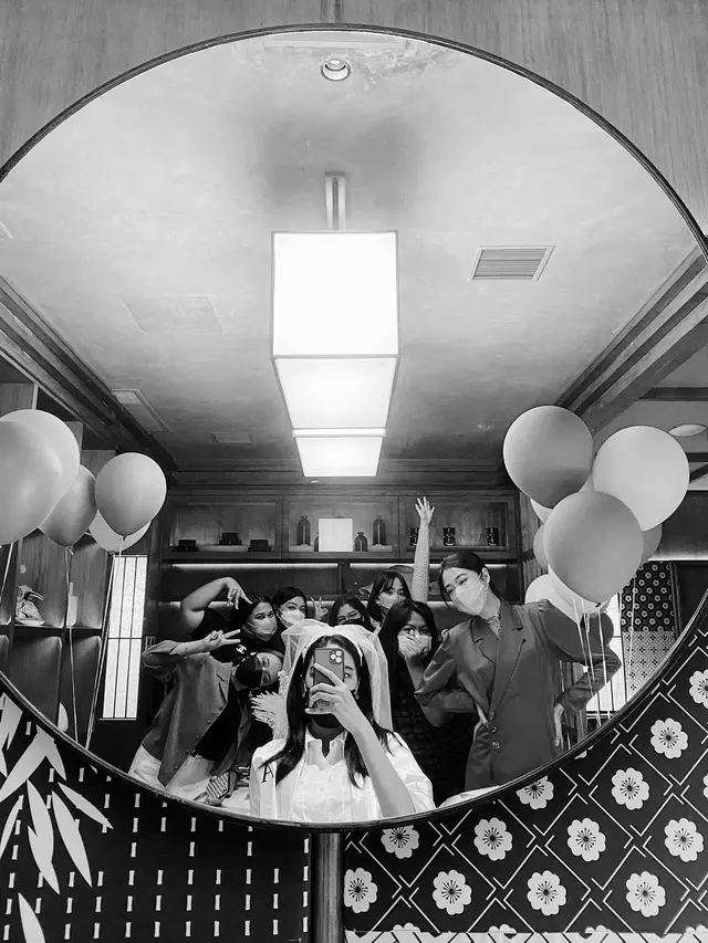 6 Momen Kejutan Bridal Shower Alika Islamadina, Seru Banget