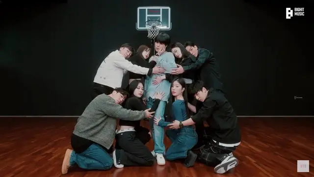 Koreografi Jimin "Like Crazy" Dance Practice (Youtube: BangtanTV)