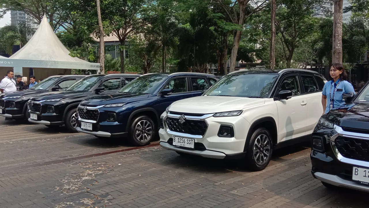 Seremoni Penyerahan Unit Perdana Suzuki Grand Vitara