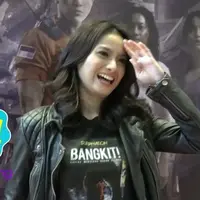 Acha Septriasa menjadi Denanda di film Bangkit. Bangkit Merupakan film yang menggunakan teknologi manipulasi gambar atau akrab disebut Computer Generated Imagery (CGI). 