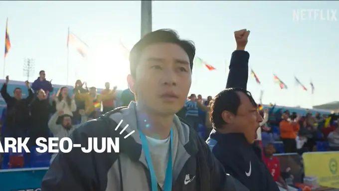 Park Seo Joon dalam film Dream. (Foto: YouTube/Netflix Indonesia)