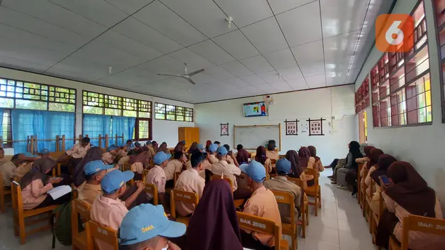 Siswa diperkenalkan Netiket di Masa MPLS (Liputan6.com)