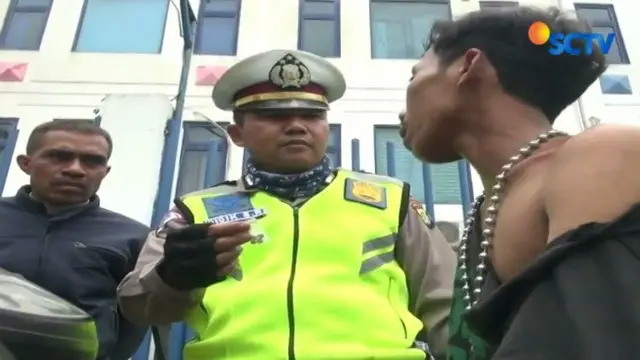 Pemuda Tertangkap Basah Bawa Pil Tramadol Saat Dirazia Polisi
