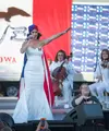 Katy Perry gelar konser ‘tanpa bayaran’ di sela-sela kampanye Hillary Clinton. Pelantun ‘Thinking of You’ ini secara terang-terangan memberi dukungan kepada Hillary Clinton pada pemilihan presiden Amerika Serikat 2016. (AFP/Bintang.com)