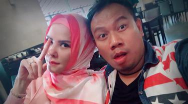 Baru Pacaran 2 Bulan Vicky Prasetyo Angel Lelga Mantap Menikah News Entertainment Fimela Com