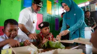 Uji coba makan bergizi gratis Pemprov Sulbar di Pasangkayu (Foto: Liputan6.com/Istimewa)